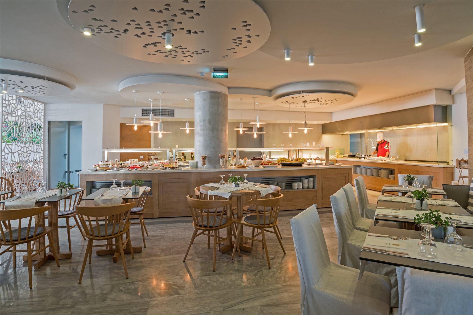 Nefeli Hotel Платанес Екстериор снимка